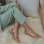 jp Sam Edelman 女性 ワンダ ポインテッドトゥフラット 黒いスエード 4NFV0P484 履物 - Image 8