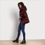 jp Sam Edelman 女性 ショートソフトダウンパファー レンガ 4NFV0P1129 衣服 - Image 2